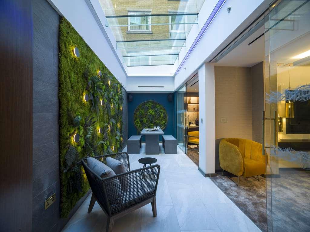 Middle Eight - Covent Garden - Preferred Hotels And Resorts Λονδίνο Δωμάτιο φωτογραφία The interior of the house