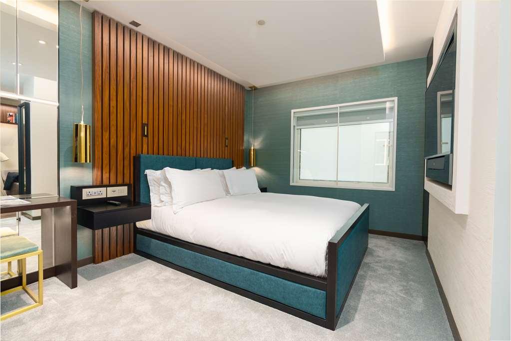 Middle Eight - Covent Garden - Preferred Hotels And Resorts Λονδίνο Δωμάτιο φωτογραφία A bedroom at the hotel