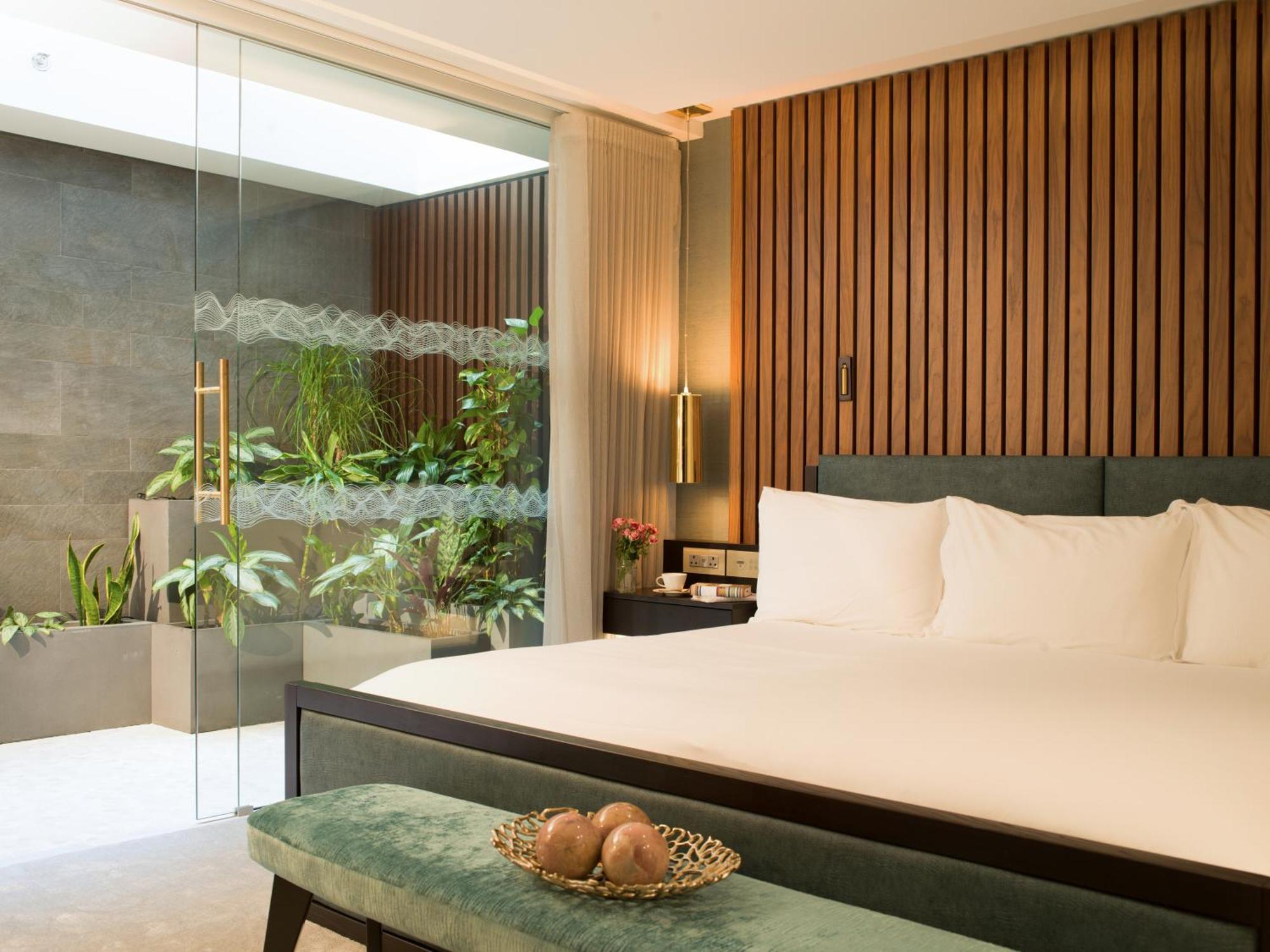 Middle Eight - Covent Garden - Preferred Hotels And Resorts Λονδίνο Εξωτερικό φωτογραφία A bedroom at The Park, Hyderabad