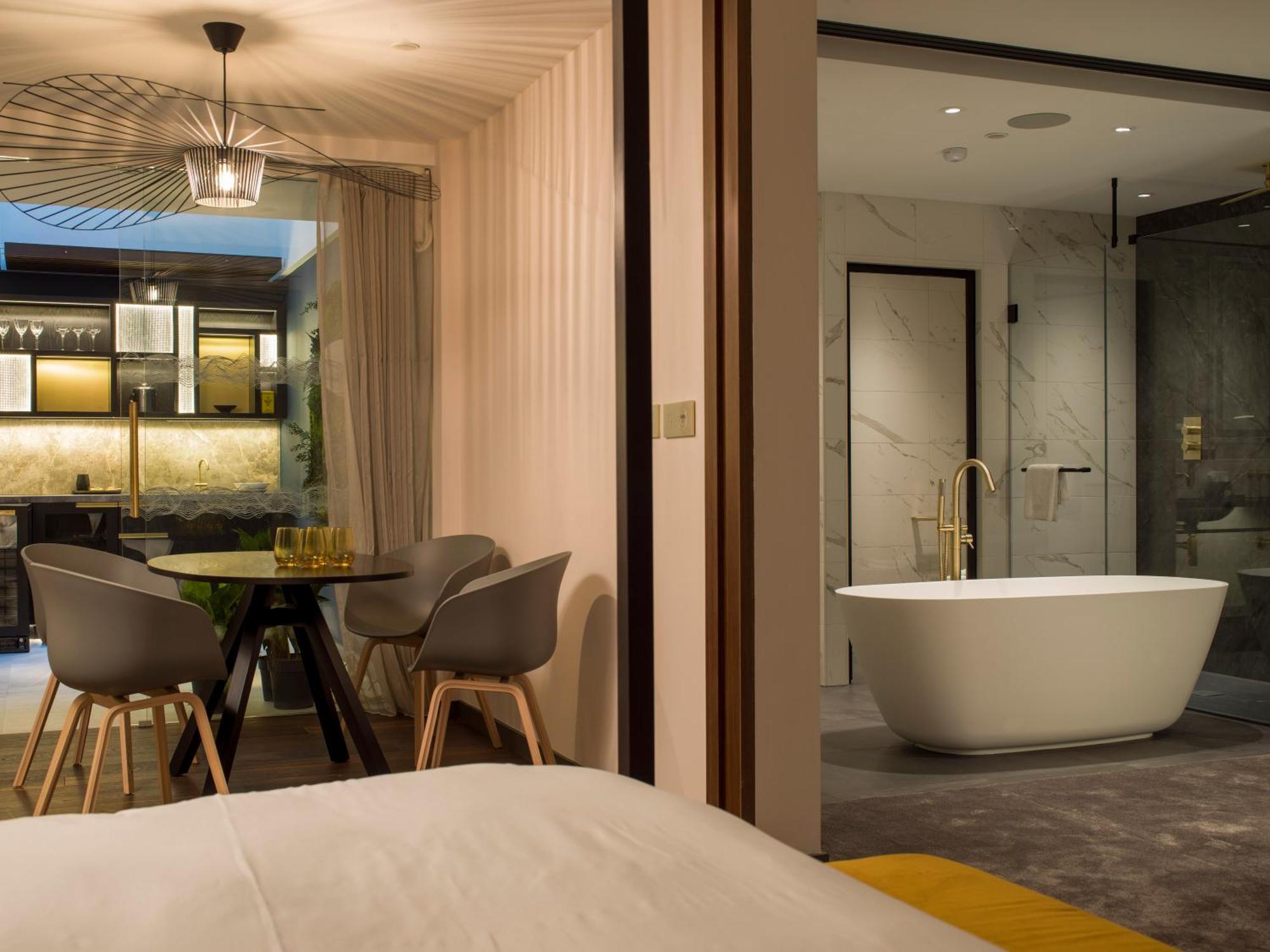 Middle Eight - Covent Garden - Preferred Hotels And Resorts Λονδίνο Εξωτερικό φωτογραφία A suite at the hotel